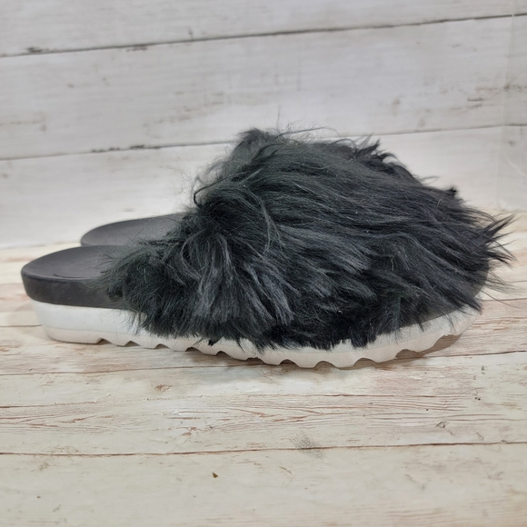 Ariana Bohling Suri alpaca slide sandals - Picture 5 of 12